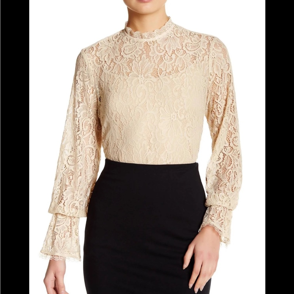 Pleione Beige Lace Long Bell Sleeve Top size S - Picture 1 of 8